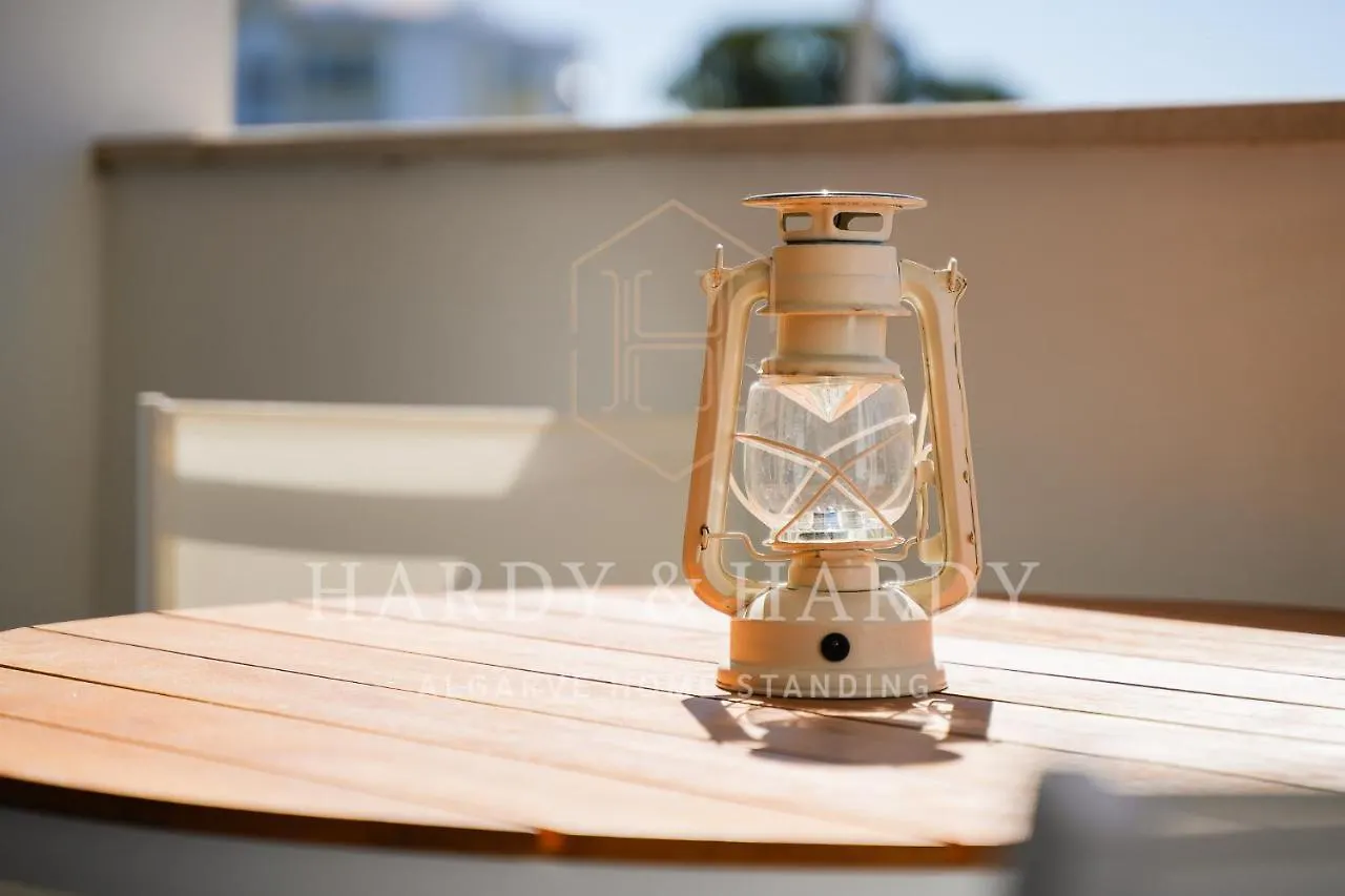 H&H - Rare Chic & Cosy Apartment With Wonderful Sea Views, Near To Meia Praia Beach And Lagos Center Portugal